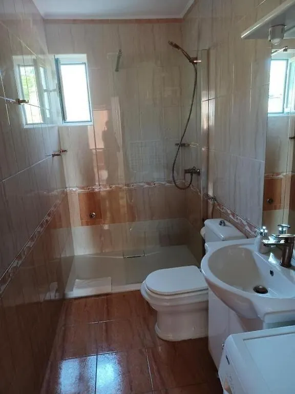 Banjol Apartments Pero - 50 M From Sea