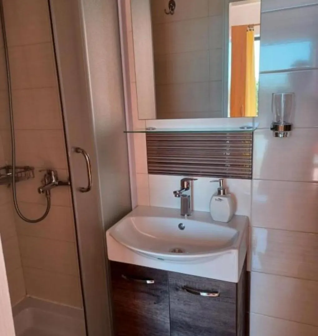 Banjol Apartments Pero - 50 M From Sea קרואטיה