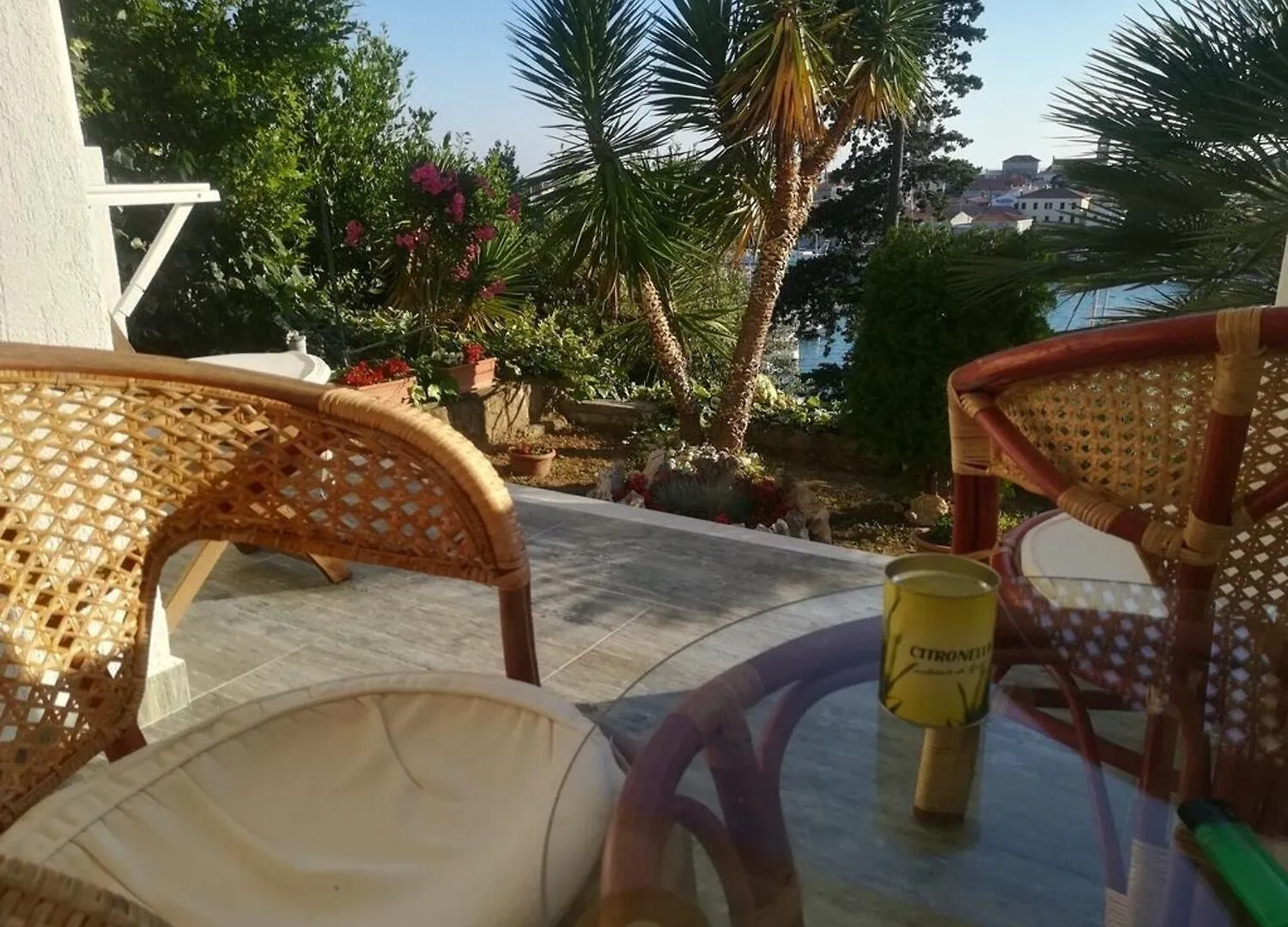 Apartments Pero - 50 M From Sea Banjol